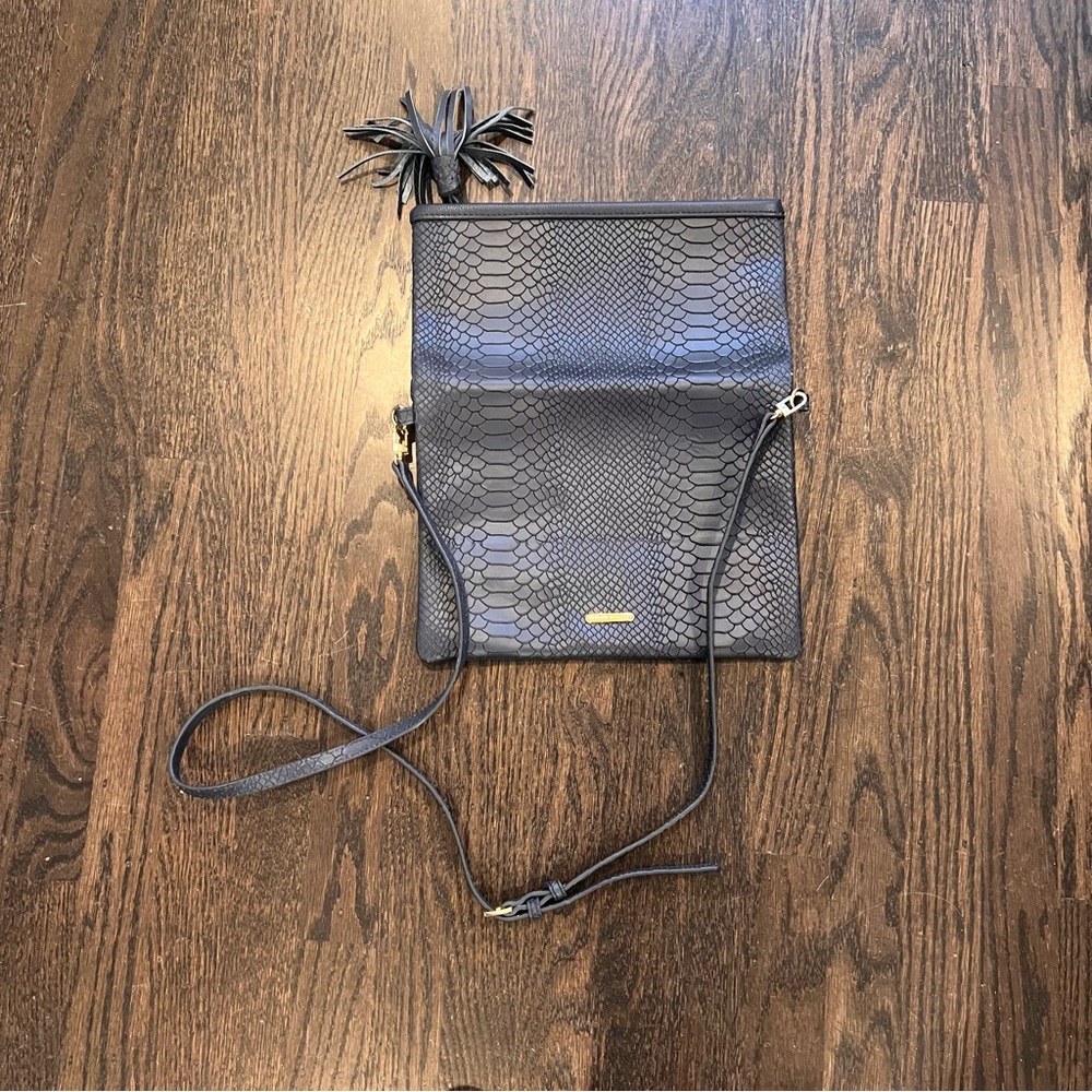 GiGi New York All in One Blue Python Embossed Clutch Crossbody Bag NWOT - Picture 6 of 6